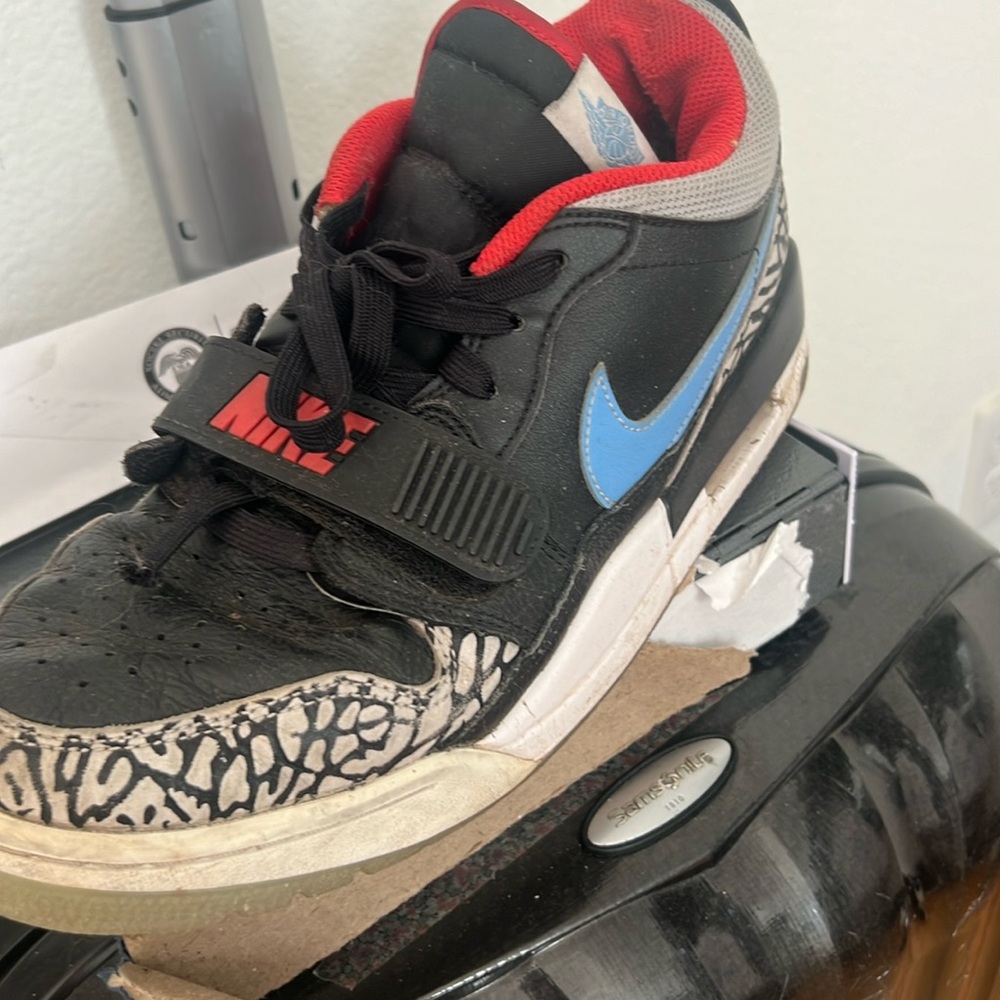 Nike air legacy